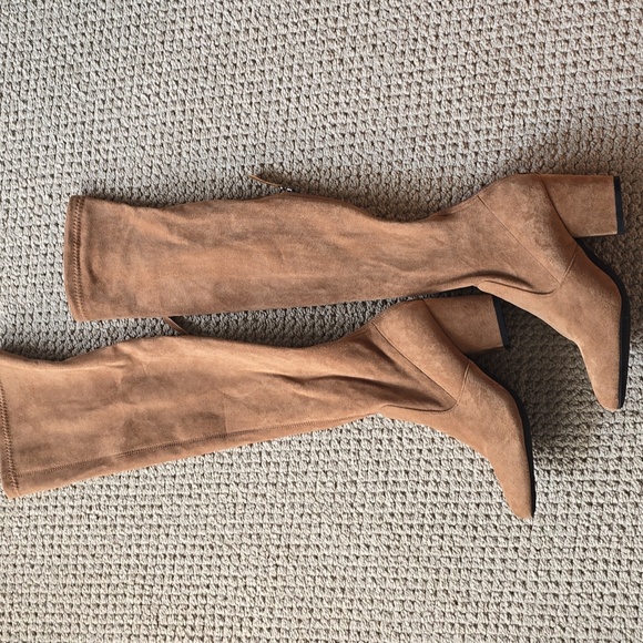 Elegant Tan Over-the-Knee Boots - Picture 2 of 3